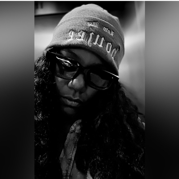 Fashion Beanie - Picture 4 of 4